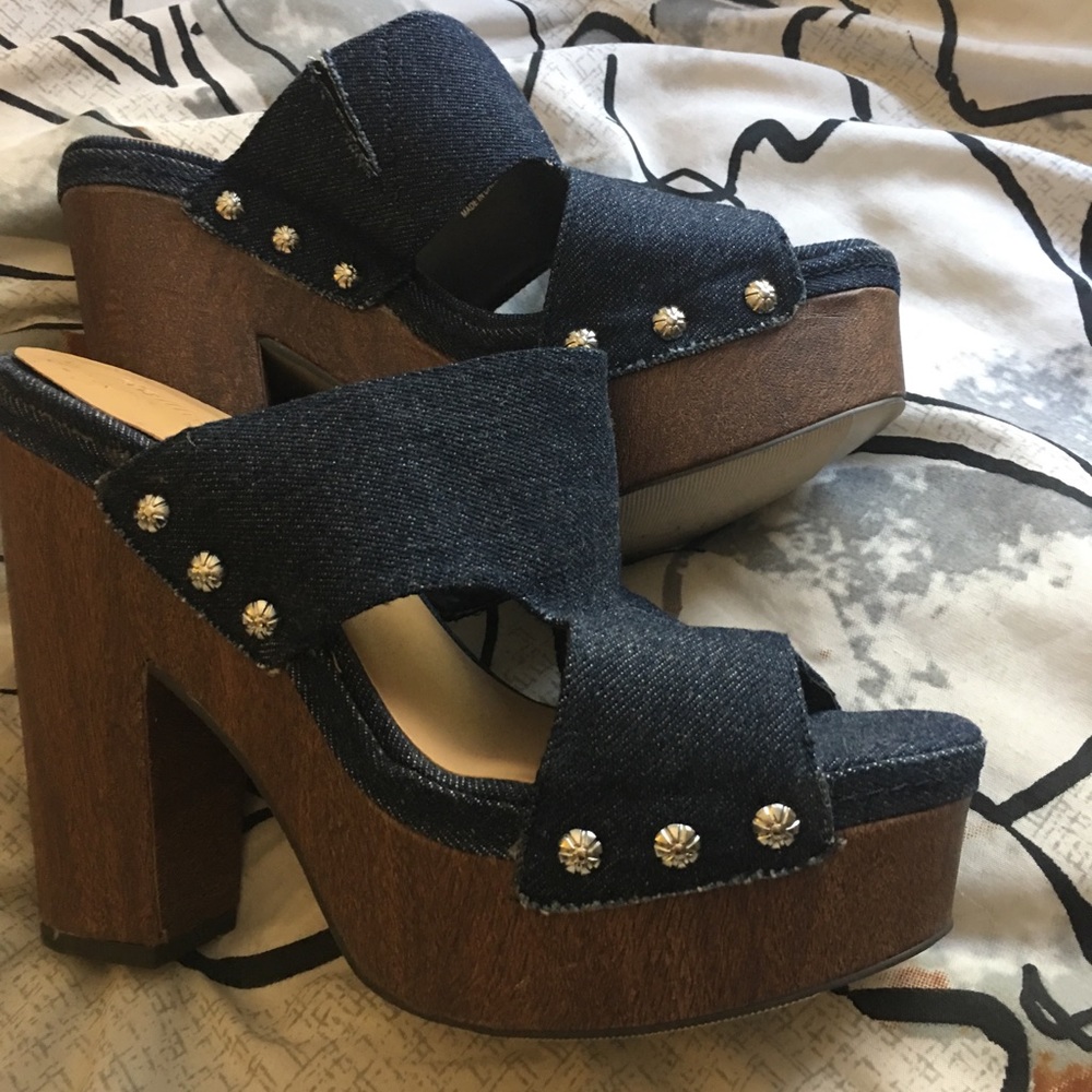 Cute Guess Heels!